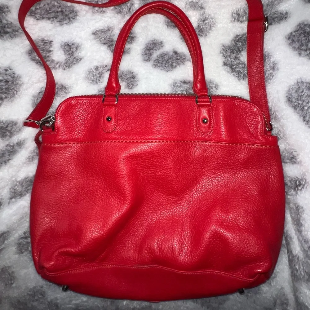 Roots Genuine Leather Red Crossbody Shoulder Purse - Picture 3 of 4